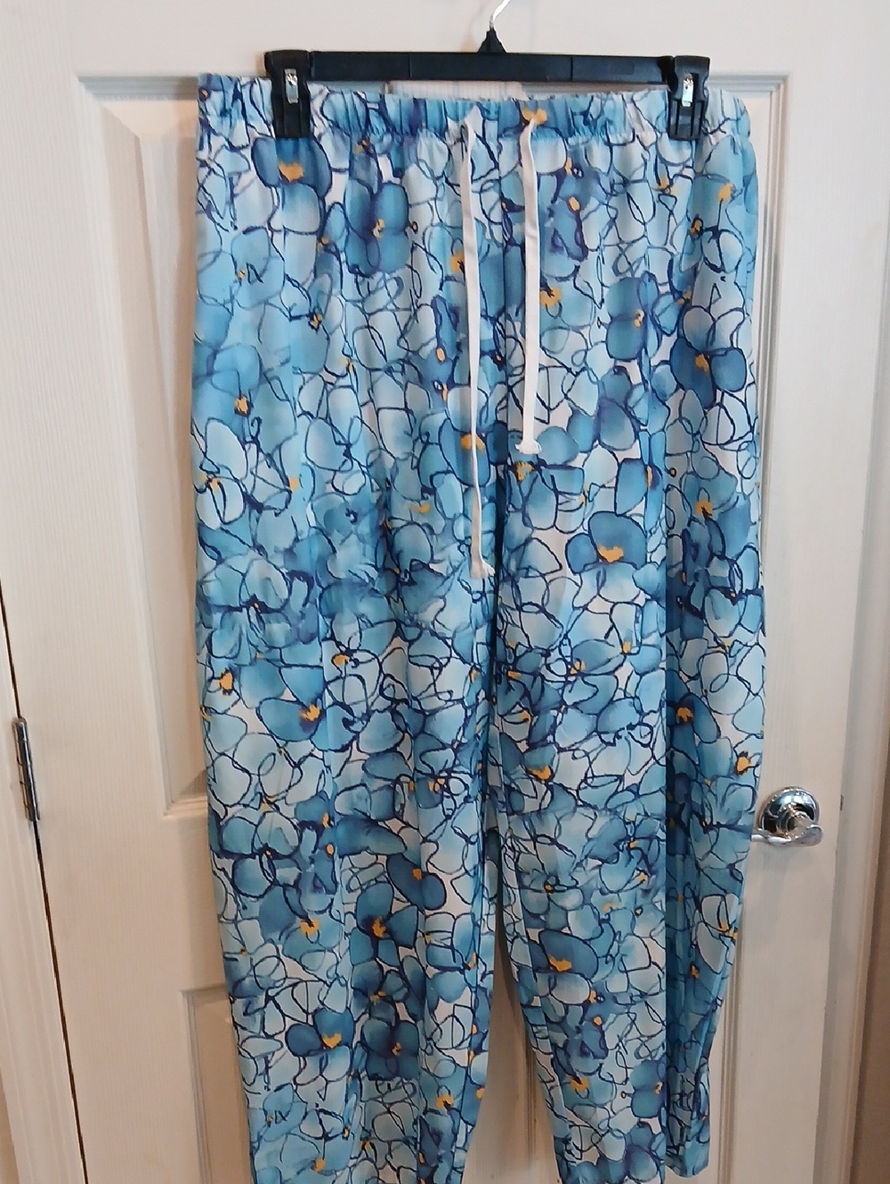 Blue Floral Drawstring Women's Pants